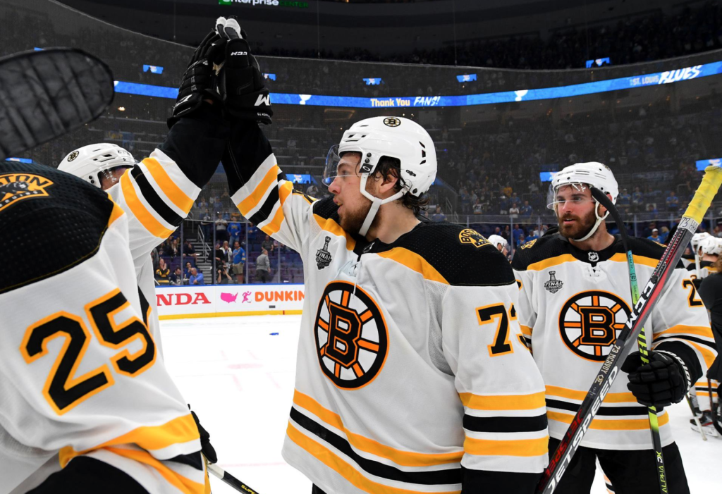 https://monaghans.ca/wp-content/uploads/2019/06/Monaghans-sports-pub-and-grill-Best-Bar-to-watch-Stanley-Cup-finals-in-oakville-boston-bruins-1024x701.png